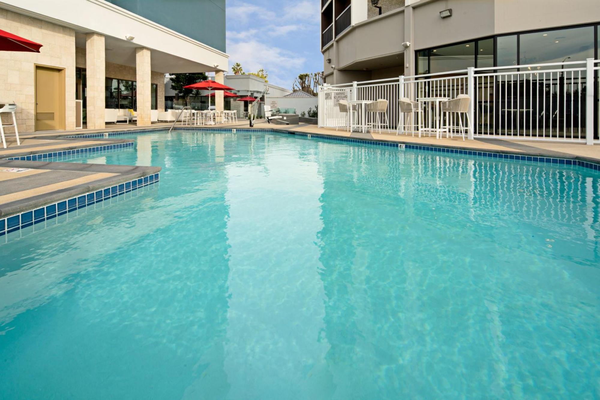 Holiday Inn Long Beach - Airport By Ihg Dış mekan fotoğraf